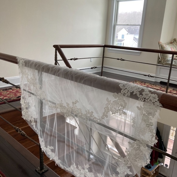 NEW Custom Handmade Wedding Veil floral Trim - Picture 2 of 9